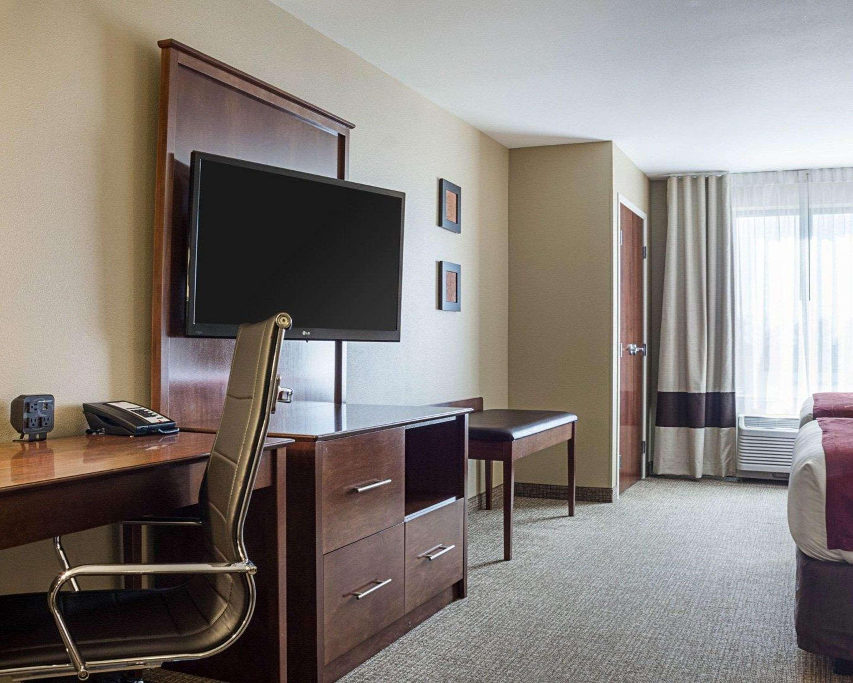 Comfort Suites Fargo Medical Center מראה חיצוני תמונה